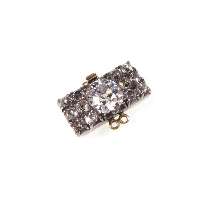 Antique diamond cluster obong panel clasp, with fittings for two rows, larger old European cut stone to the middle | MasterArt